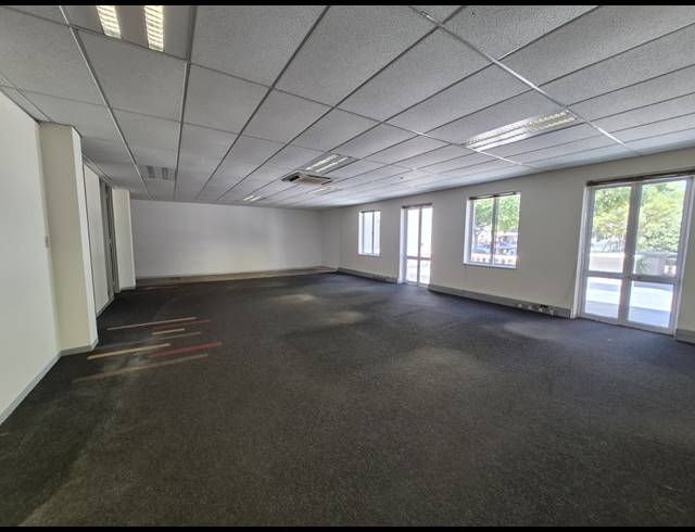 606M² OFFICE TO LET IN SANDTON CENTRAL